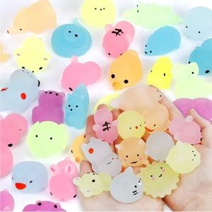🐰 6 GLOW IN THE DARK MOCHI SQUISHYS 🐰